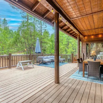 Cardinal Landing Cabin in Torreon w/AC, Furnished Deck, Grill & Firepit