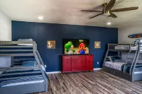 Lakefront House w/ Pool & Private Beach