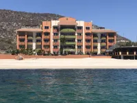 Beautiful waterfront one bedroom condo with great views of the Sea of Cortez
