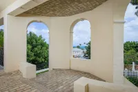 Moko Jumbie House - "Historic Suite" A Modern 1-Bedroom Oasis.