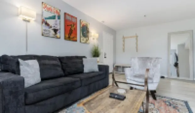 New! Remodeled Ski & Hiking Retreat - 5 min from resort!