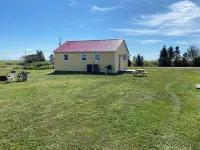 Charming Cottage Escape: Cozy Retreat in Mayfield Near Cavendish!