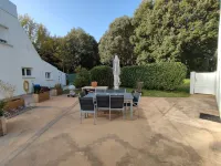 Logement Locatif à Belle-ile : Maison Avec Jardin Partagé