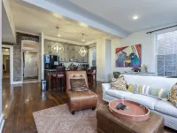 Large Downtown Artist's Loft, 30 min to Lexington, Horse, Bourbon, R River Gorge Hotels in Clark County