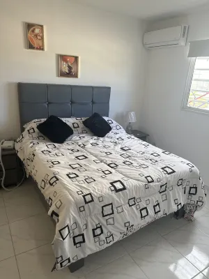 Cozy Stylish Apartment, perfect location! Hotels near los prados Park