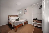 Charming Cottage on the River