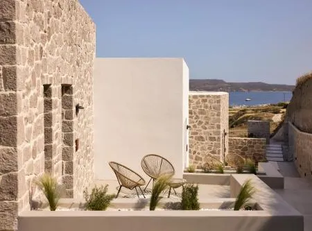 Kemelia Suites