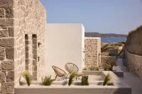 Kemelia Suites