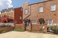 Luxurious downtown retreat located in Greensboro NC!