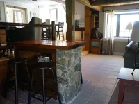SPACIOUS and PRIVATE renovated farmhouse for the whole family Hotels in Sunapee