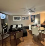 #1-Ellegant  Room in a Quiet and Nice Home to Stay in West Edmonton Area 에드먼턴 호텔