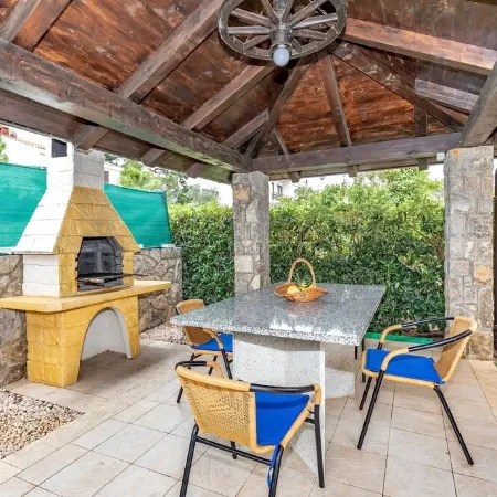 Elegance and hospitality near the sea with sea view