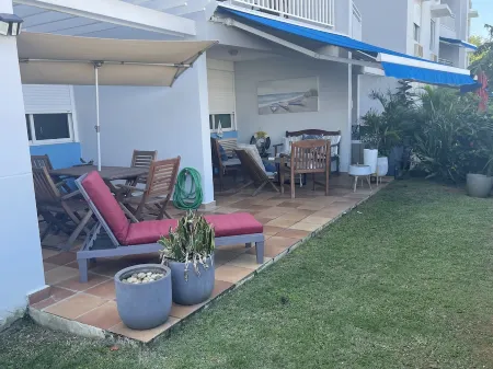 3 Bedrooms Apt. close to main beaches/ attractions Отели в г. Сарсаль