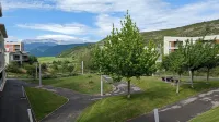 Magnífico Apartamento en Pirineos con Piscina y Cerca de Pistas de Esquí