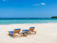 Beachfront 4 Bedroom Luxury Villa with Pool, Chef, Butler Hotels in Saint Ann’s Bay