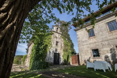 Pazo da Merced Hotels near Caranza beach