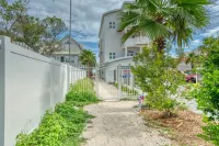 Beach house Seacrest Florida pet friendly B