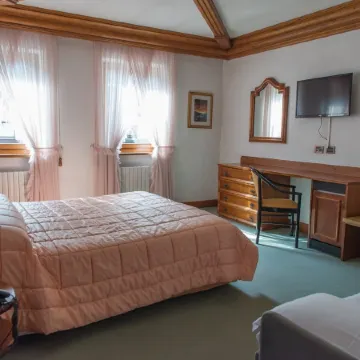 Hotel Alla Posta - Famiglia Pra Dal 1866 a Caprile
