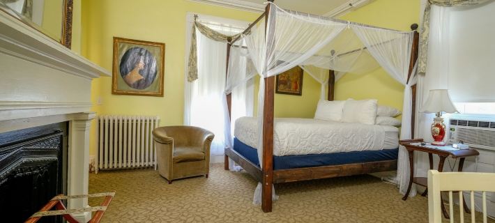 Yankee Peddler Inn Hotéis em Newport