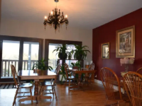 Auberge Wild Rose Inn Hotels in Westmorland County