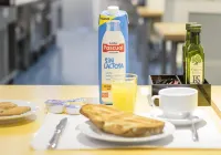 Albergue Inturjoven Chipiona - breakfast