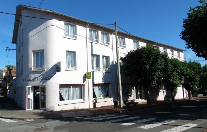 香特格雷勒特酒店