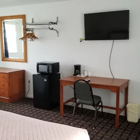 Budget Inn Breezewood