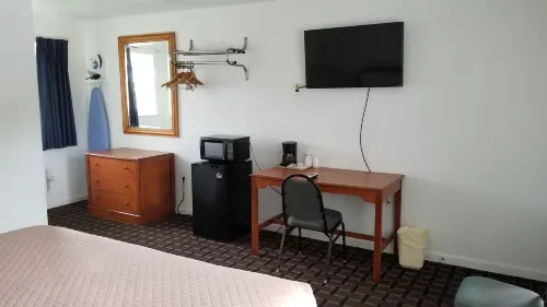 Budget Inn Breezewood Hotels in Everett