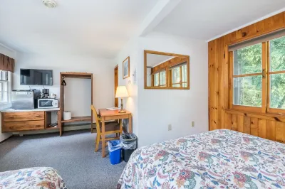 Mt Liberty Cabins and Motel Hotels in Lincoln