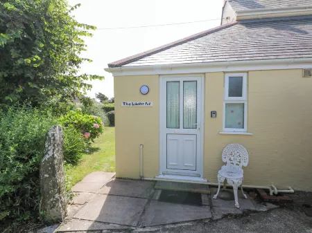 The Lobster Pot Отели в г. Хельстон