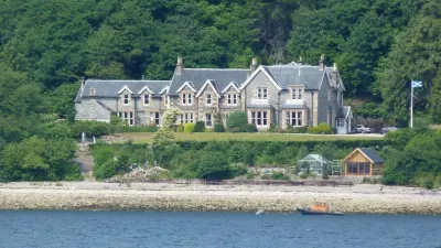 Creag Mhor Lodge