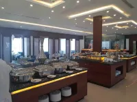The District Hotel Najran - Завтрак