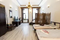 Friends Hostel & Apartments