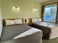 Snooz Inn Hotels in Wilsonville