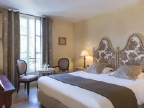 Hôtel Aux Vieux Remparts the Originals Relais Hotels in Provins