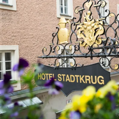 Altstadt Hotel Stadtkrug Hotels near Sebastiansfriedhof