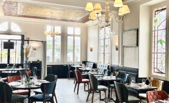 Logis le Grand Hotel