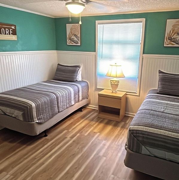 River Wilderness Waterfront Cabins