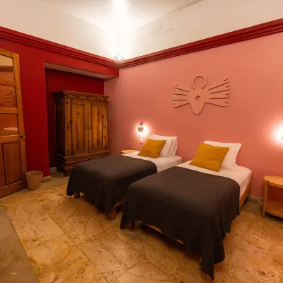 Viajero Oaxaca Hostel Hotels near Mochilas "jani"