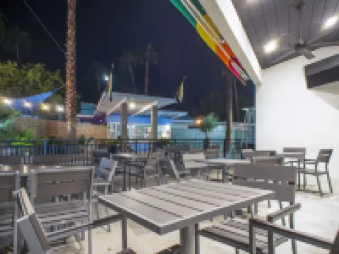 Ccbc Resort Hotel - A Gay Men's Resort Hotels in Cathedral City
