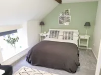 Gorgeous Thornton-le-Dale 2 Bedroom Cottage & Garden, Cosy Family Friendly, WIFI