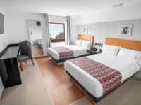Six Hotel Guadalajara Expiatorio Hotels near Revolution Park