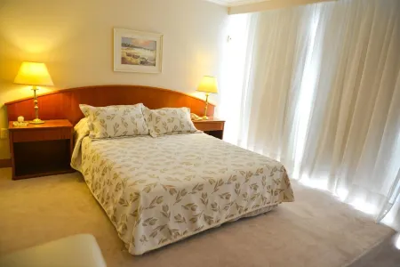 Hotel Los Cedros Отели в г. Термас дель Дайман