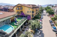T & G Apartments