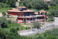 Divine Holiday Home in Giosa Marea with Sauna & Hot Tub