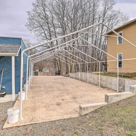 Himrod Vacation Rental 3 Mi to Seneca Lake!