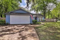 Pet-Friendly Amelia Island Home about 1 Mi to Beach! - spa