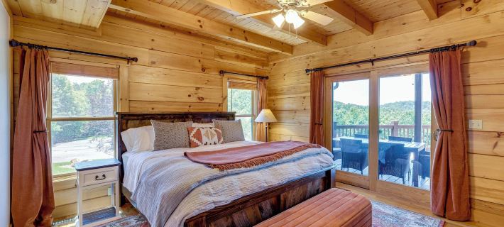 Hot Tub, Game Room! Group-Friendly Nebo Cabin Hotels in McDowell County