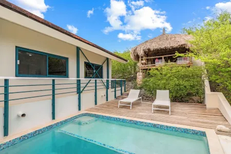 Villa Korsou with private pool and amazing view, Cas Abou area Отели рядом с достопримечательностью «Cas Abao Beach»