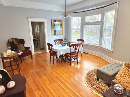 Comfortable, Quiet Cottage Near LC State College & Downtown Lewiston.